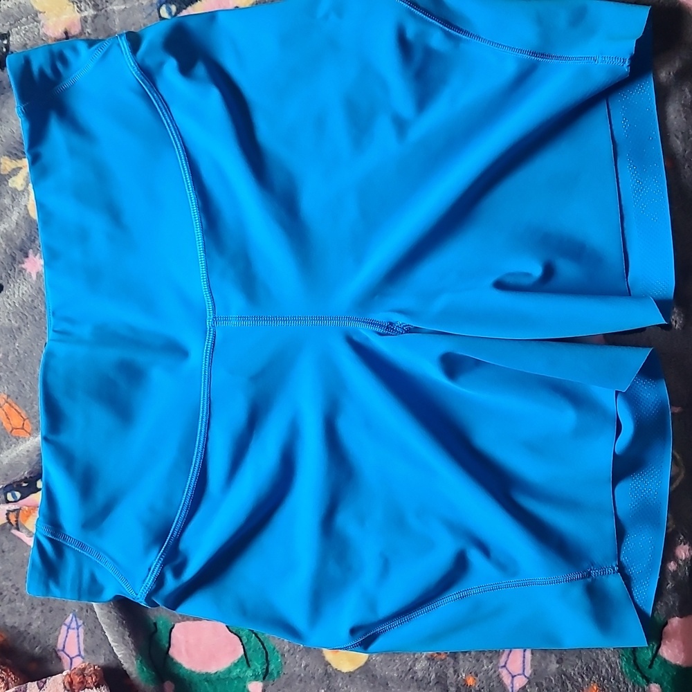 Lululemon bike shorts